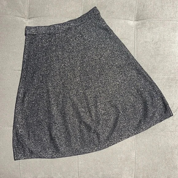 🥰🥰Nanette Lepore Metallic Shimmer Skirt🥰🥰 - Picture 4 of 10